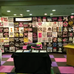 Foam Premium Interlocking Trade Show Mats 20x20 Ft. Kit