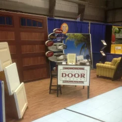 Greatmats Shop 25 Wood Grain Reversible Interlocking Foam Tiles Trade Show 20x30 Ft. Kit