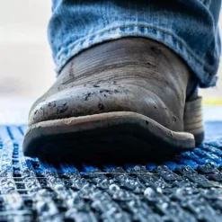 FlexiPath Covid-19 Matting 3 X 84 Ft Roll 16 FlexiPath Covid-19 Matting 3 X 84 Ft Roll -Greatmats Shop flexipath closeup distancing mat.jpg