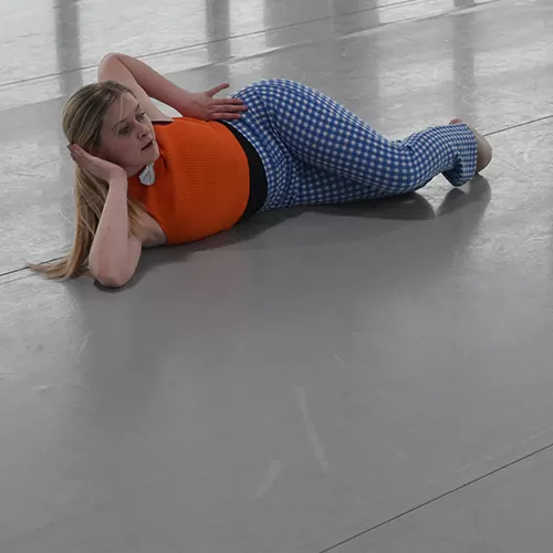 Rosco Adagio Marley Dance Floor Gray 5.25 Ft. X 6 Ft. 11 Rosco Adagio Marley Dance Floor Gray 5.25 Ft. X 6 Ft. - Image 9